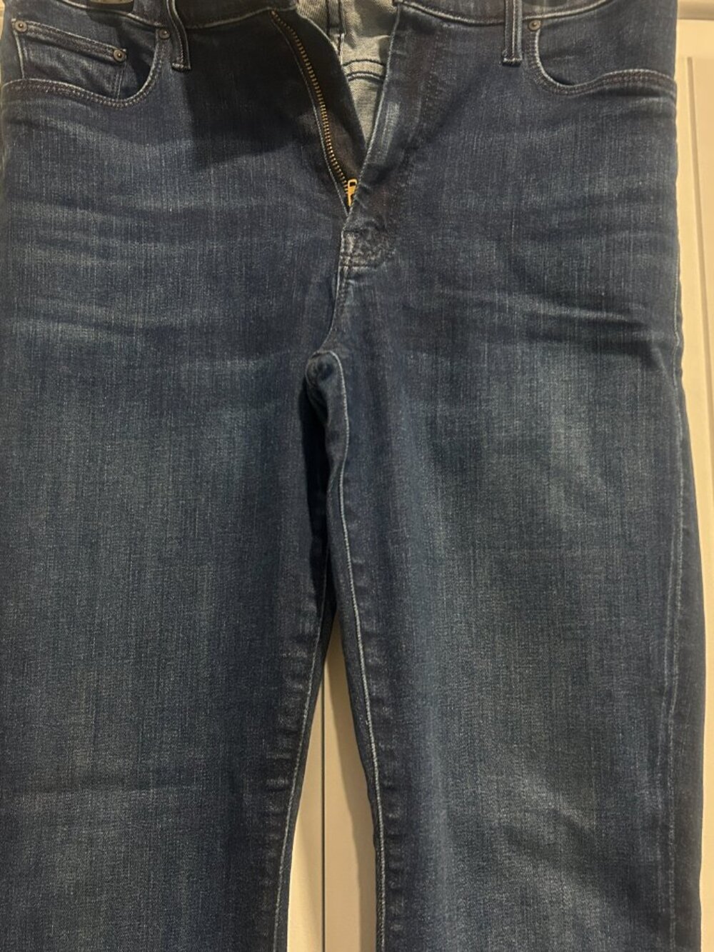 Mother The Weekender Fray in Mint Condition Dark Wash Jeans Women's Size 30 - Picture 4 of 12